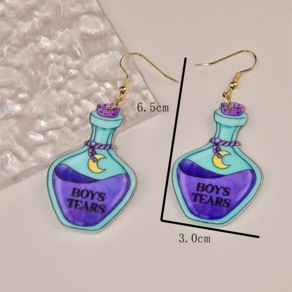 ⭐️3/$15 "Boy's Tears" Potion Bottle Earrings - Picture 2 of 4
